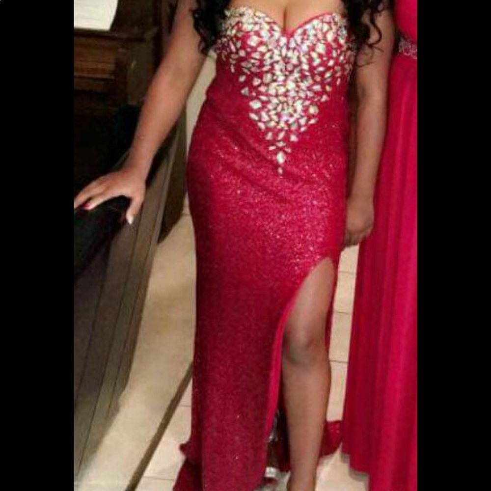Red prom dress
